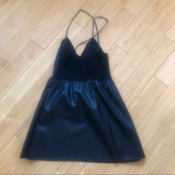 Zara Mini Dress Black Faux Leather Spaghetti Strap Empire Waist V Neck Sz Small - Picture 2 of 5